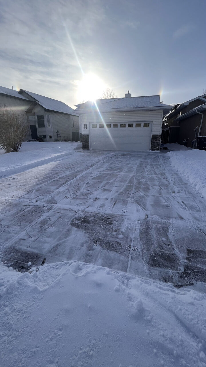 driveway-snow-cleared-scaled Driveway cleared of snow in Lethbridge